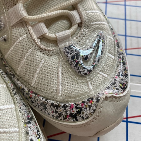 LAST PRICE DROP!! NIKE Wmns Air Max 98 LX 'Recycled Material Sz 9 ♻️🥳 - Picture 5 of 15